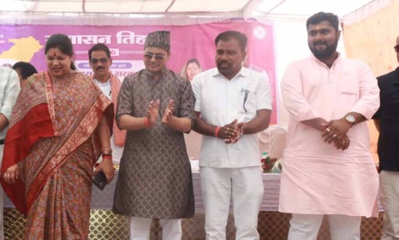समाधान शिविर बना दिव्यांग तुलेश्वरी के लिए सहारा