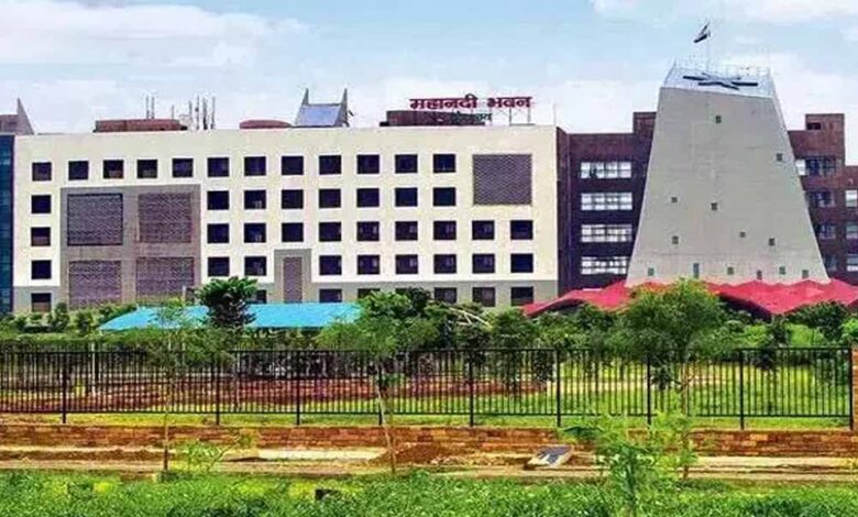 PWD का बड़ा आदेश: SDO से लेकर ENC तक सभी अधिकारियों को मुख्यालय में रहने के निर्देश, ठेकेदारों को हर महीने होगा भुगतान