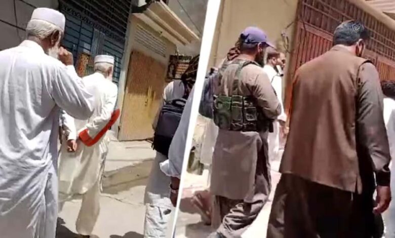 हमजा के जनाजे में दहशत का पहरा! सलाउद्दीन-जमीन खान की AK-47 के साए में पहुंचे आतंकी