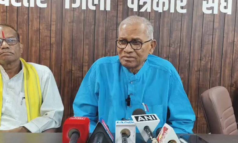 डी-लिस्टिंग पर छिड़ी सियासी बहस, UD मिंज ने किया विरोध; अरविंद नेताम बोले- होकर रहेगी