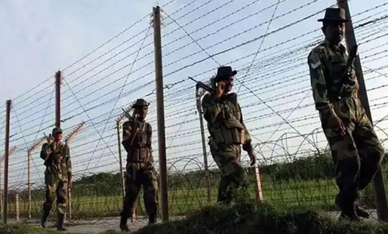 पाकिस्तान बॉर्डर पर बाड़ से बदली सुरक्षा तस्वीर, अब बांग्लादेश सीमा पर स्मार्ट फेंसिंग क्यों जरूरी?