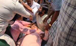 हुगली-में-सियासी-धमाका:-कल्याण-बनर्जी-पर-हमला,-थाने-के-बाहर-bjp-tmc-में-भिड़ंत
