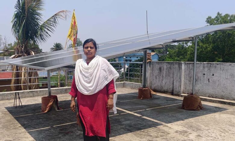 पीएम सूर्य घर योजना -अरूना के घर अब सूरज की रोशनी से रोशन, बिजली बिल की चिंता से मिली मुक्ति