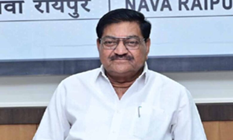 धान उठाव, कस्टम मिलिंग और पीडीएस व्यवस्था की खाद्य मंत्री दयालदास बघेल ने की विस्तृत समीक्षा
