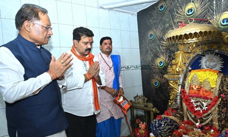 सुशासन तिहार के तहत मुख्यमंत्री विष्णुदेव साय का कोसला धाम दौरा, माता कौशल्या मंदिर में की पूजा-अर्चना