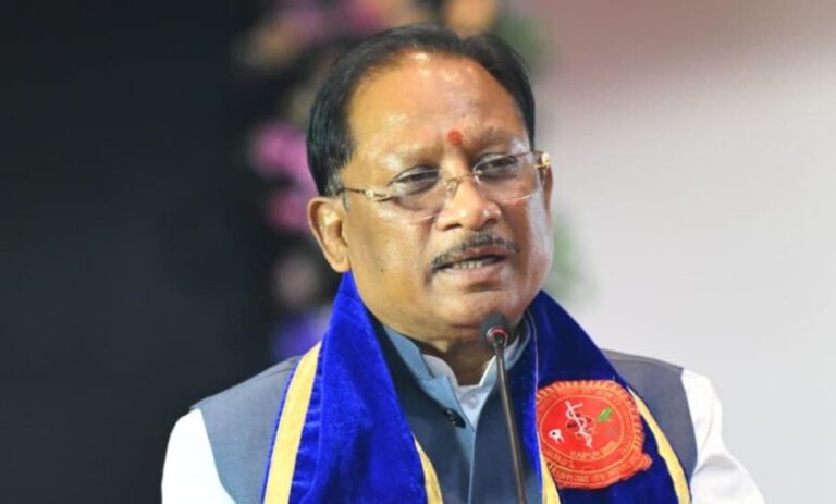 नई-पीढ़ी-को-डिजिटल-एडिक्शन-और-‘पॉपकॉर्न-मेंटल-स्टेटस’-से-बाहर-निकलने-की-आवश्यकता-:-राज्यपाल-रमेन-डेका
