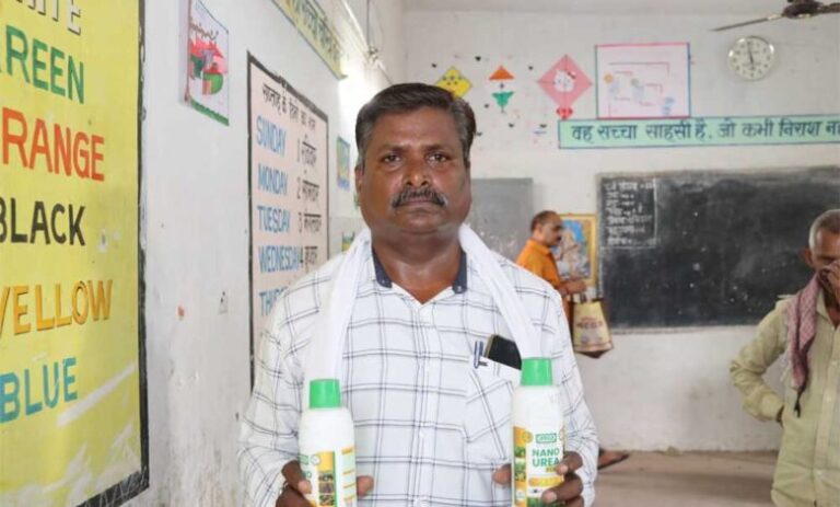 नो-यूरिया-से-आसान-हुई-खेती,-किसान-गुलाबचंद-राठौर-को-मिल-रहे-बेहतर-परिणाम