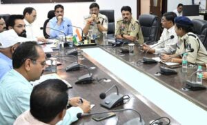 neet-ug-re-exam-2026:-बिलासपुर-में-तैयारियां-तेज,-कलेक्टर-ssp-ने-अधिकारियों-संग-की-समीक्षा-बैठक