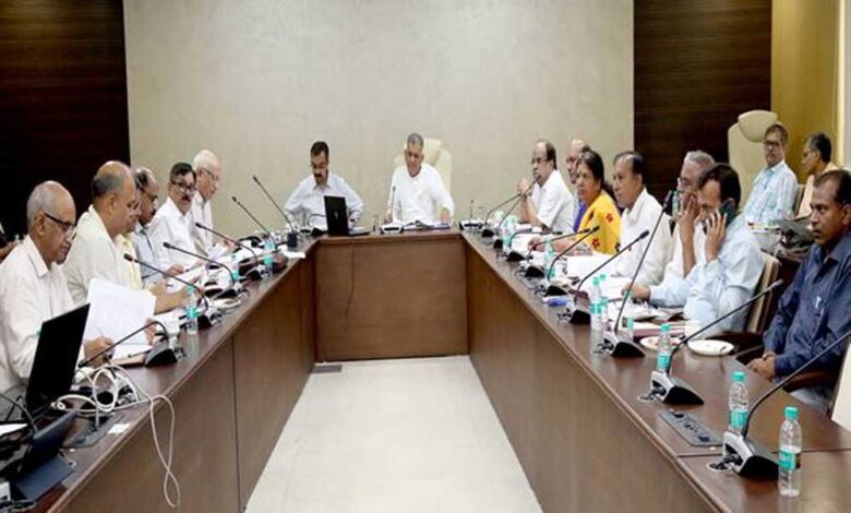 उच्च-शिक्षा-मंत्री-परमार-की-अध्यक्षता-में-“विकसित-भारत-शिक्षा-अधिष्ठान-विधेयक-2025”-को-लेकर-उच्च-स्तरीय-बैठक-हुई