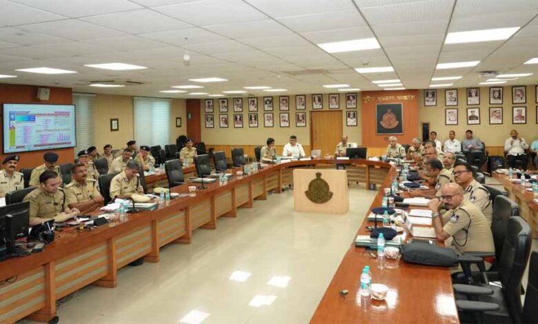 दो-दिवसीय-पुलिस-महानिरीक्षक-जोन/विसबल-जोन-की-त्रैमासिक-समीक्षा-बैठक-संपन्न