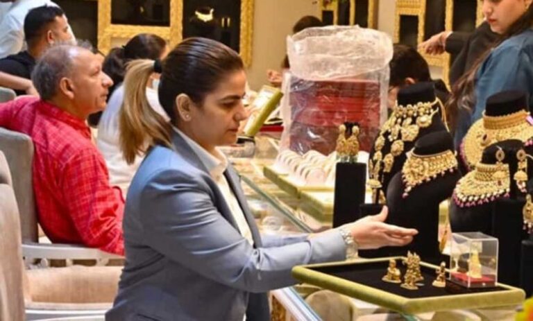 सोना-फिर-1.50-लाख-के-पार!-चांदी-ने-भी-तोड़े-रिकॉर्ड,-जानिए-22-और-24-कैरेट-गोल्ड-का-ताजा-रेट