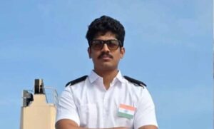 होर्मुज-जलडमरूमध्य-में-3-महीने-फंसे-रहे-छत्तीसगढ़-के-नेवी-अधिकारी-रुद्रांश-चौबे,-बोले-सिर-के-ऊपर-से-गुजरती-थीं-मिसाइलें