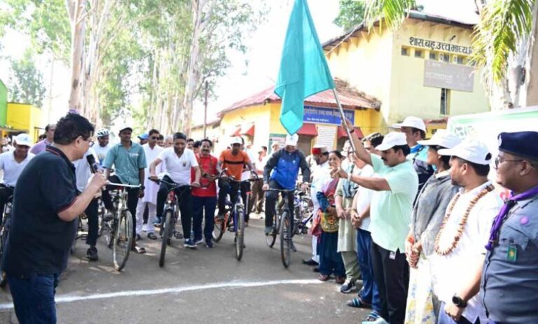 योग-दिवस-पर-गौरेला-पेंड्रा-मरवाही-में-साइकिल-रैली,-फिटनेस-और-स्वास्थ्य-का-दिया-संदेश