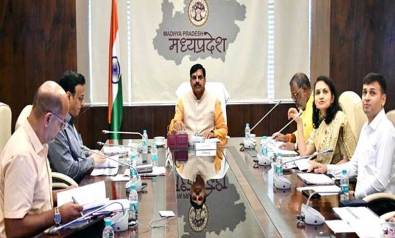 शैक्षणिक-पाठ्यक्रम-में-नशे-के-दुष्परिणामों-पर-जानकारी-देना-आवश्यक-:-मुख्यमंत्री-डॉ.-यादव
