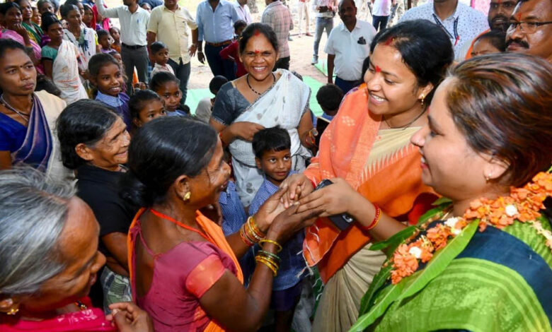 नवविकास की राह पर अग्रसर बस्तर :जगरगुण्डा पहुंचने वाली पहली महिला मंत्री बनी  लक्ष्मी राजवाड़े