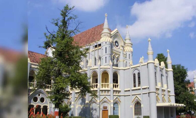 सरकारी संपत्ति की सुरक्षा में लापरवाही पर हाईकोर्ट सख्त, जिम्मेदार अधिकारियों पर कार्रवाई के निर्देश