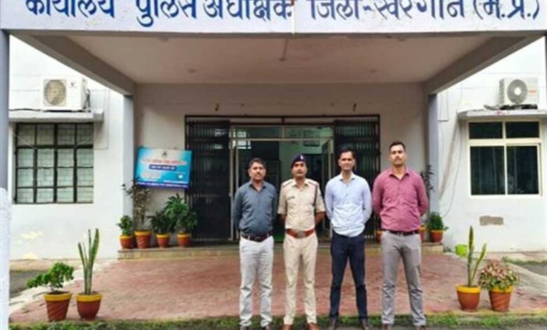 “सेफ क्लिक 2.0” अभियान में जागरूकता के साथ राहत भी दे रही मध्यप्रदेश पुलिस