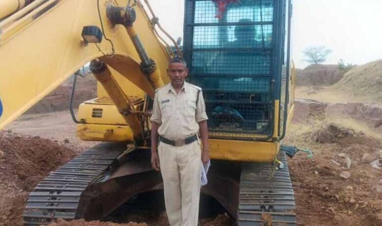 CM साय के निर्देश पर अवैध खनन पर बड़ी कार्रवाई, JCB समेत कई वाहन जब्त, लाखों का जुर्माना