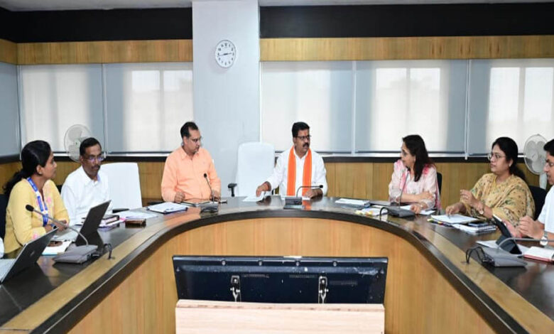 रायपुर : छत्तीसगढ़ में एआई (AI) तकनीक से होगा पीएमजीएसवाई सड़कों का निरीक्षण- उप मुख्यमंत्री विजय शर्मा का बड़ा फैसला